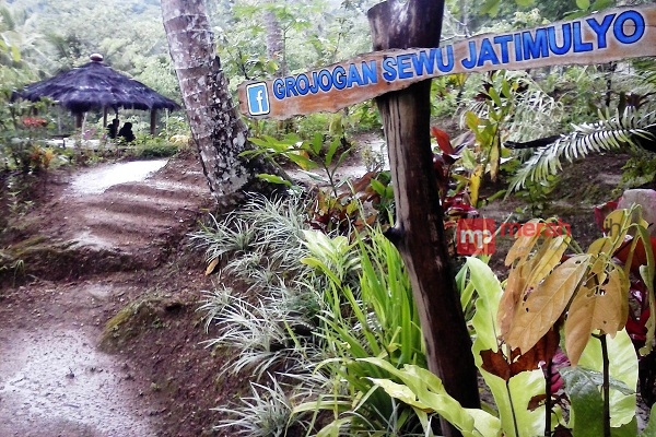 grojogan sewu kulon progo